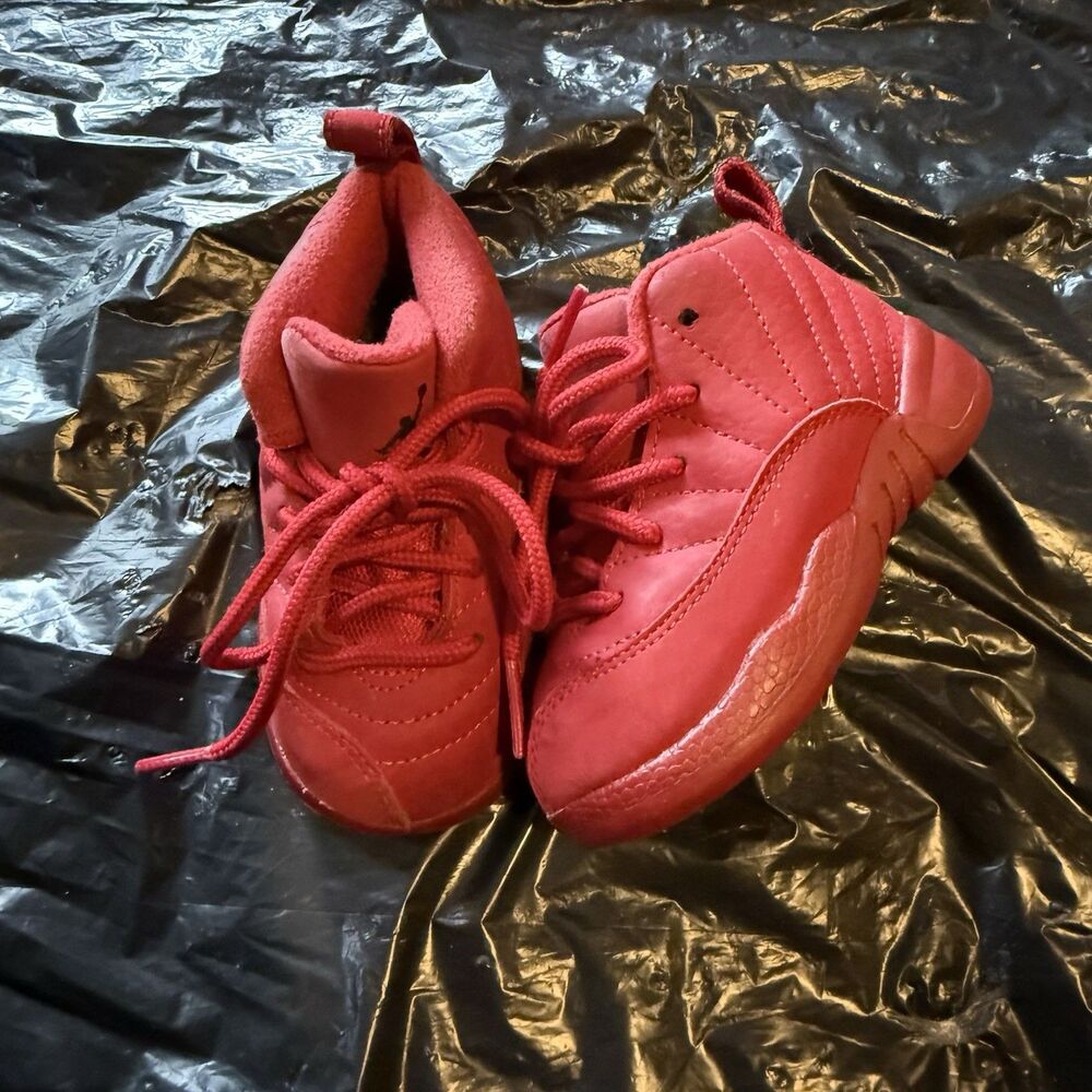 Jordan 12 Gym Red toddler shoes size  6C